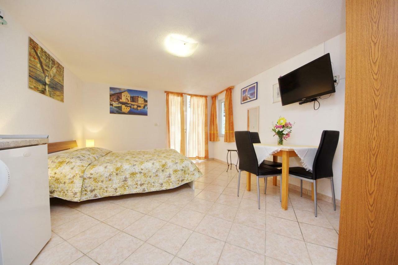 Apartments Villa Hraste Hvar フヴァル エクステリア 写真